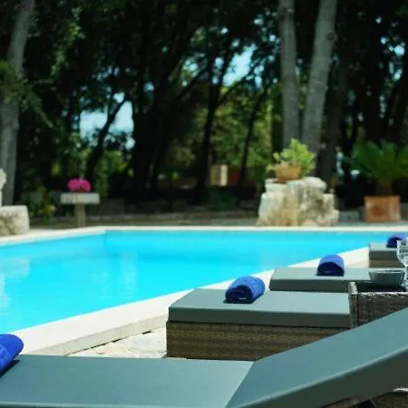 Villa Sleeps 8 With Pool Air Con And Wifi *
