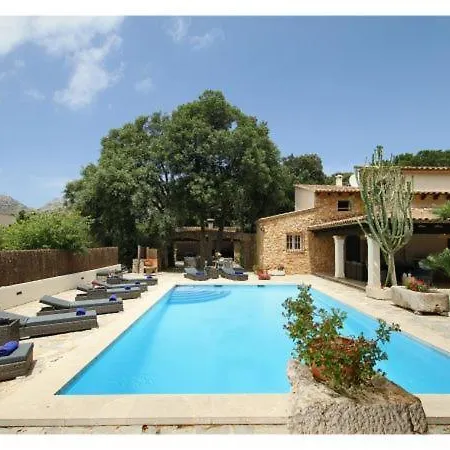 Villa Sleeps 8 With Pool Air Con And Wifi