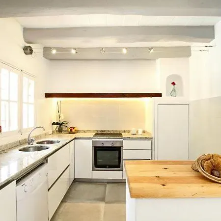Sleeps 8 With Pool Air Con And Wifi * Pollenca